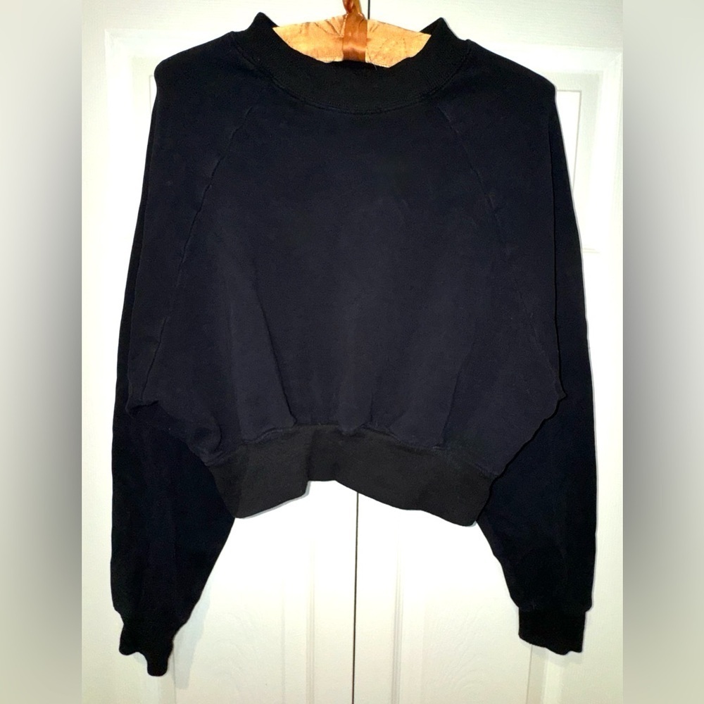 NIA Los Angeles Cropped Sweatshirt – Black – Size Small. SOFT! EUC